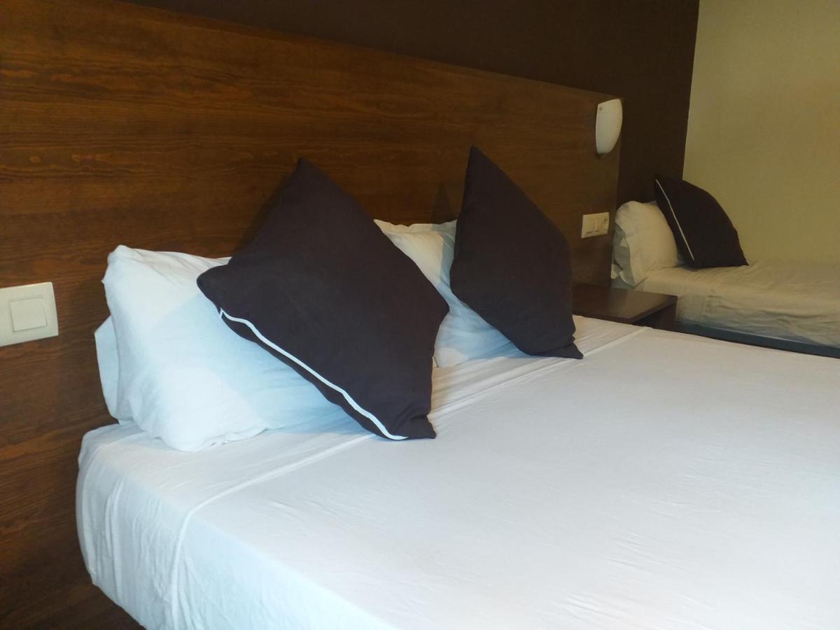 Hostal Sant Marcal Amer Zewnętrze zdjęcie